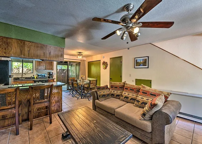 Holiday home Gated Resort, Pool And Townhome In Pinetop! *