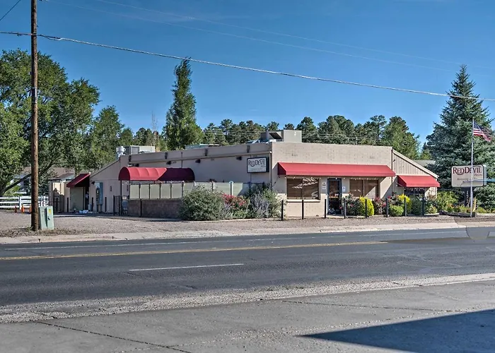 Gated Resort, Pool And Townhome In Pinetop! *