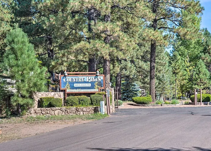Gated Resort, Pool And Townhome In Pinetop! Holiday home